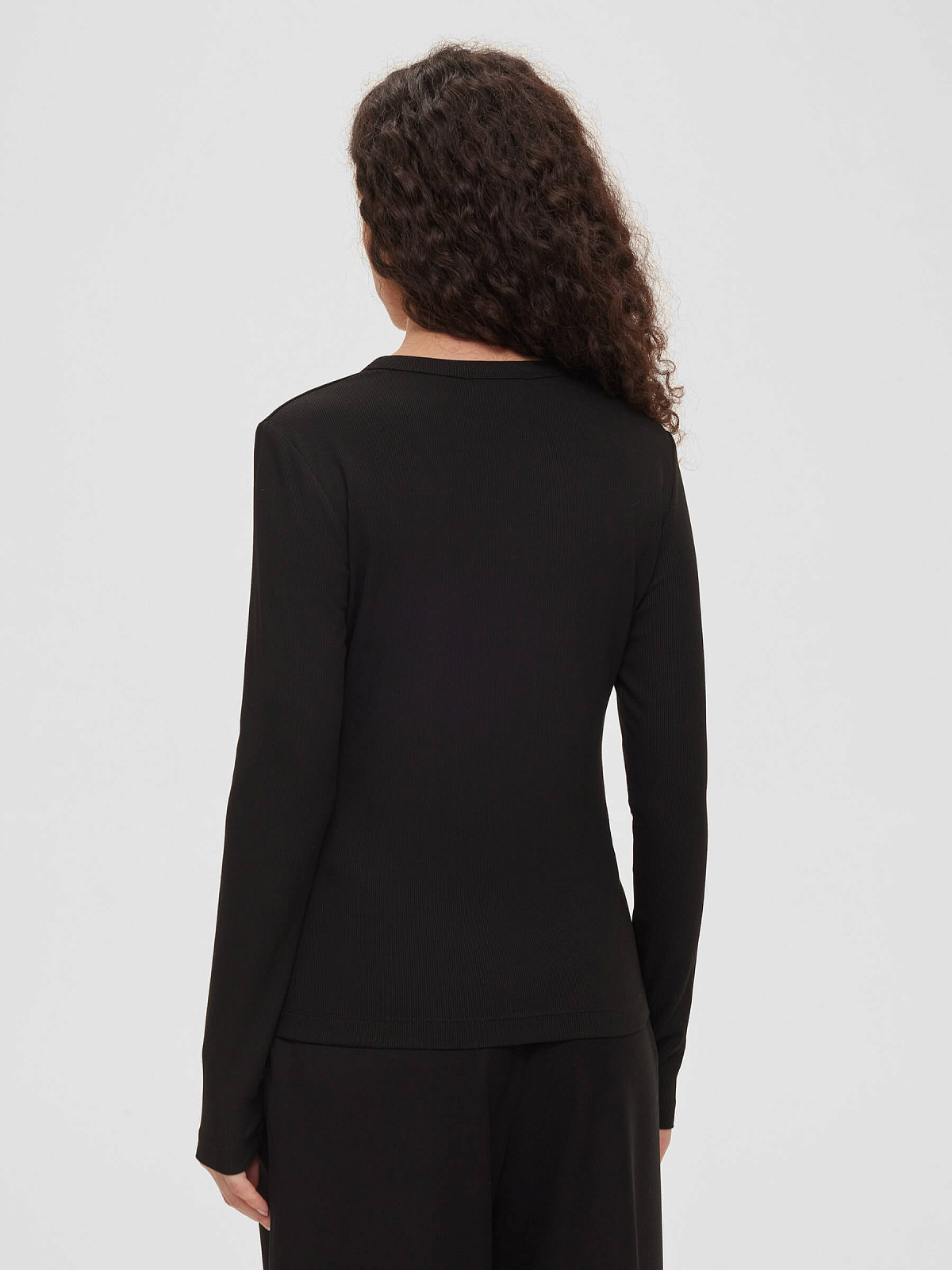 Лонгслив из трикотажа на пуговицах 0155, черный