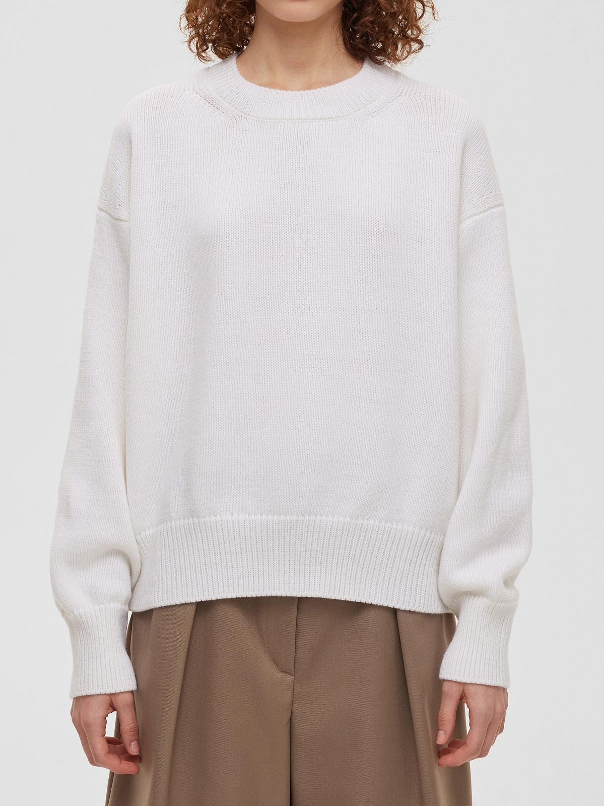 Джемпер свободного кроя, белый