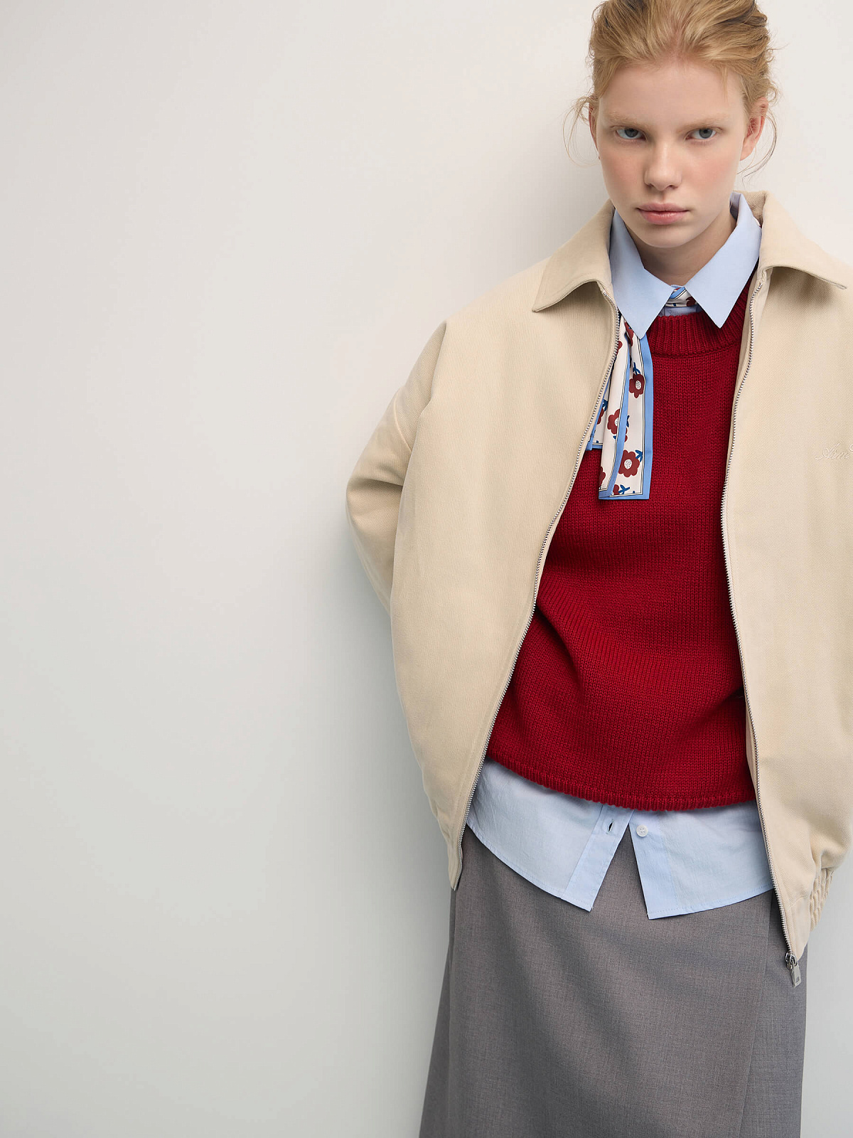 Бомбер утепленный из денима с вышивкой 0207, молочный