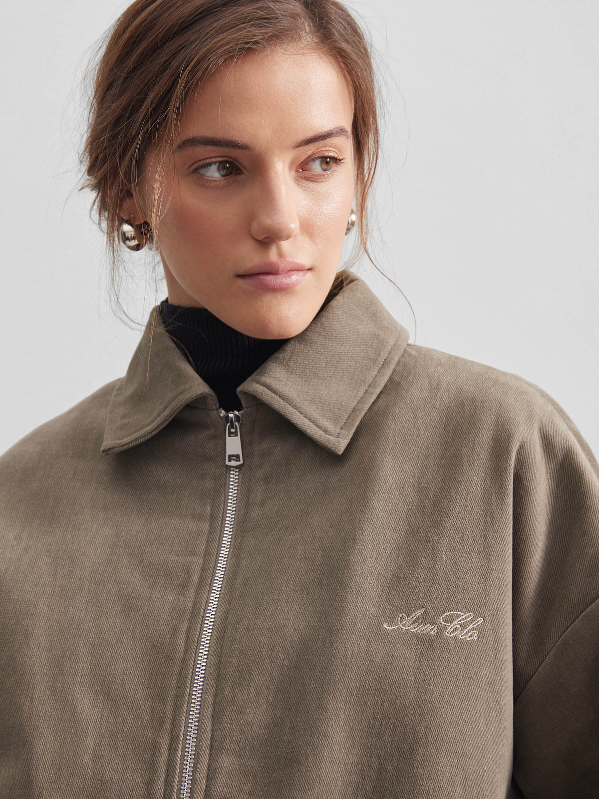 Бомбер утепленный из денима с вышивкой 0207, хаки