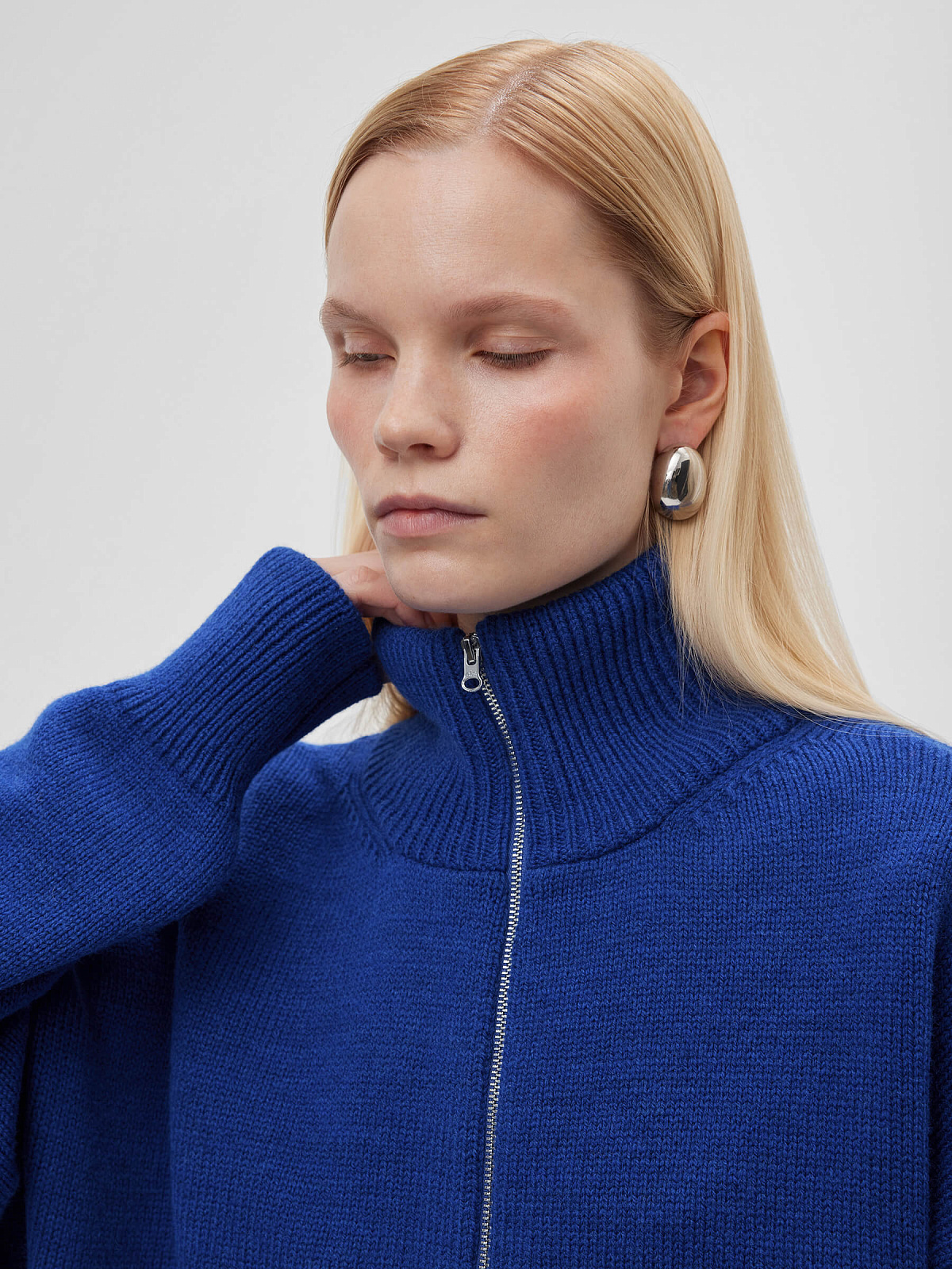 Свитер свободного кроя с разъемным замком, синий