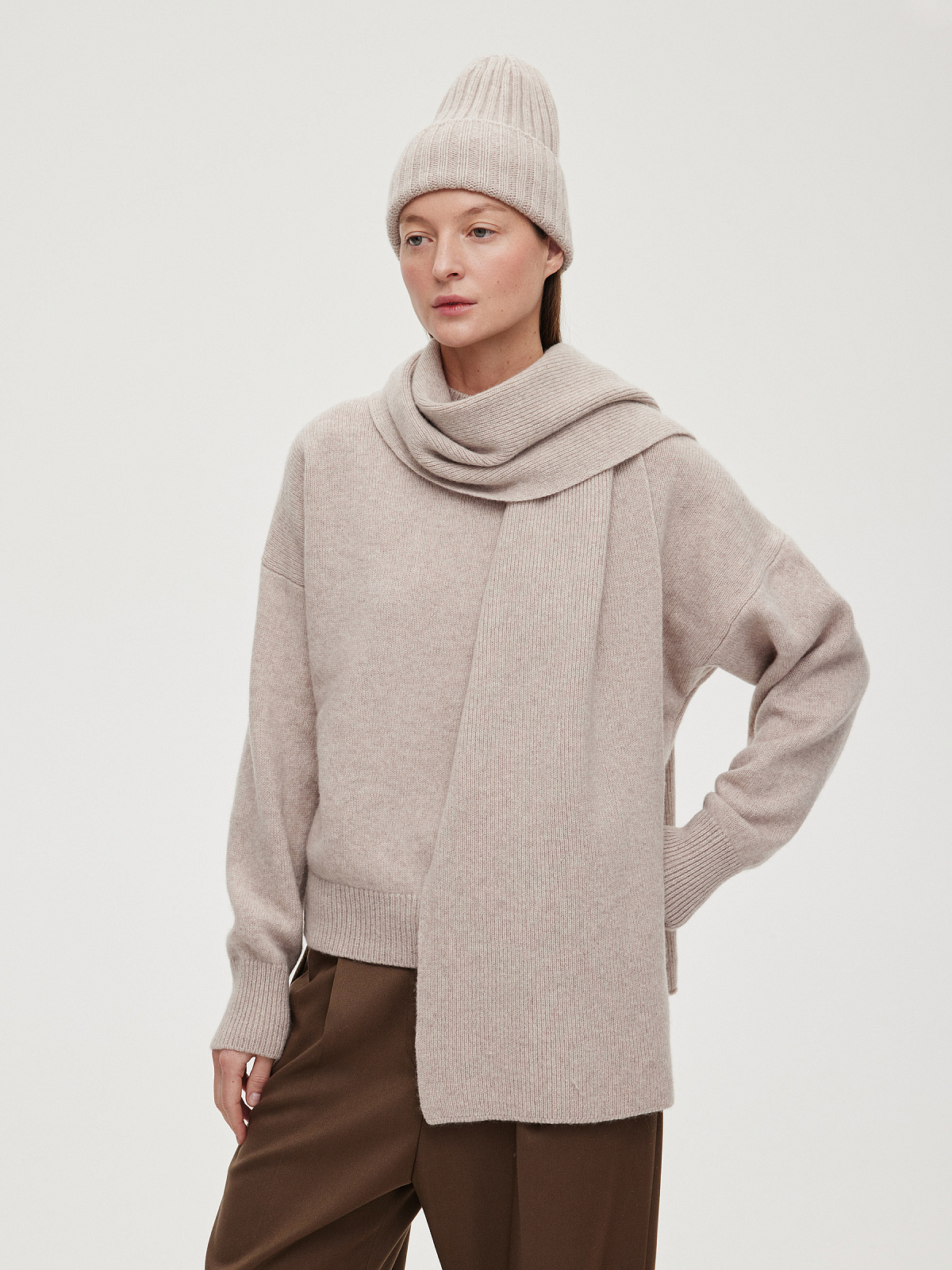 Шапка из кашемира и шерсти в рубчик, бежевый