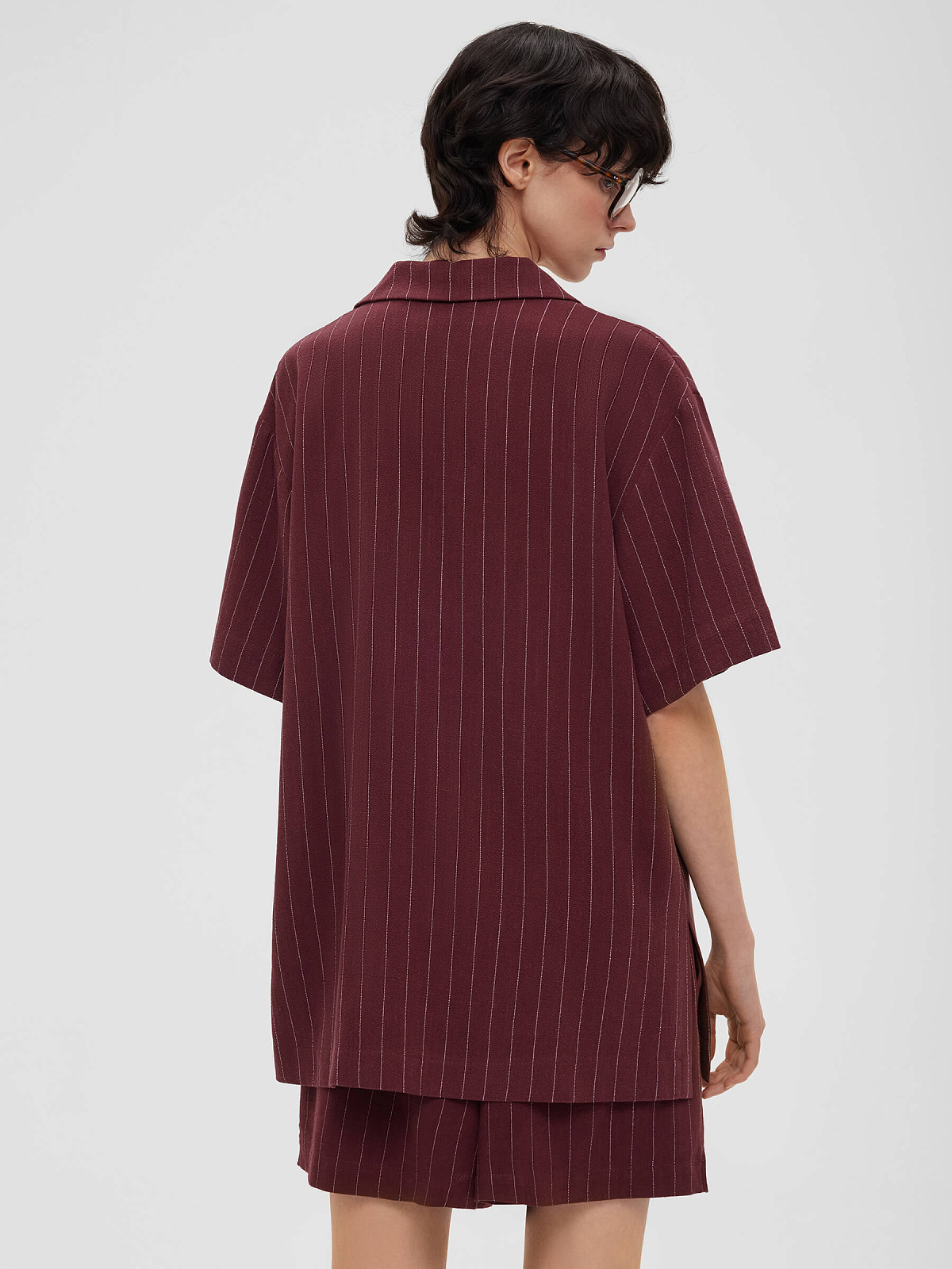 Рубашка свободного кроя с коротким рукавом 0202, бордовый