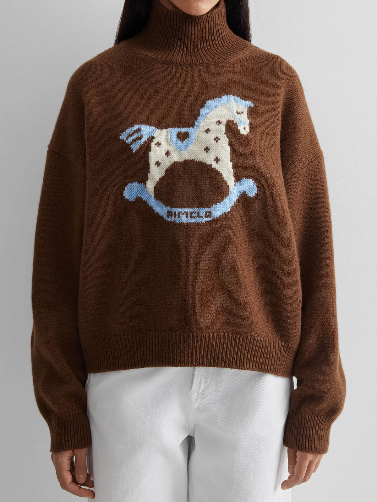 Свитер с интарсией лошадка, коричневый