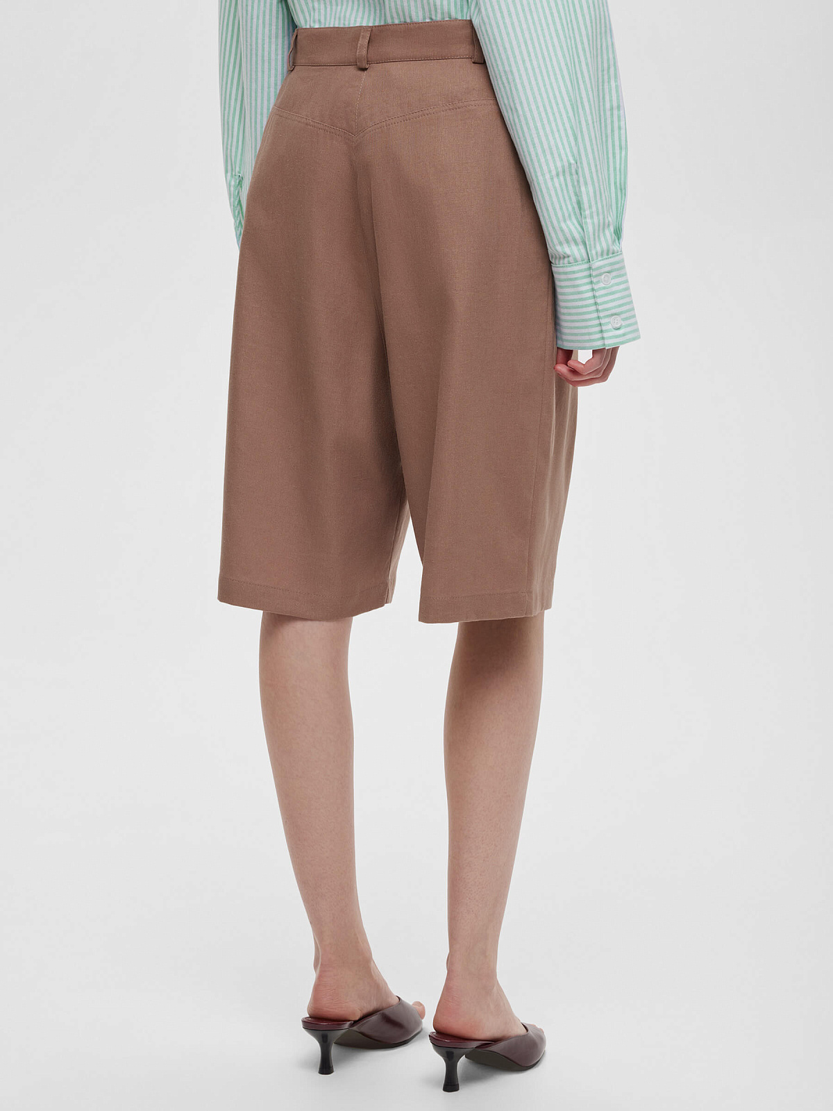 Шорты-бермуды из льна 0196, светло-коричневый