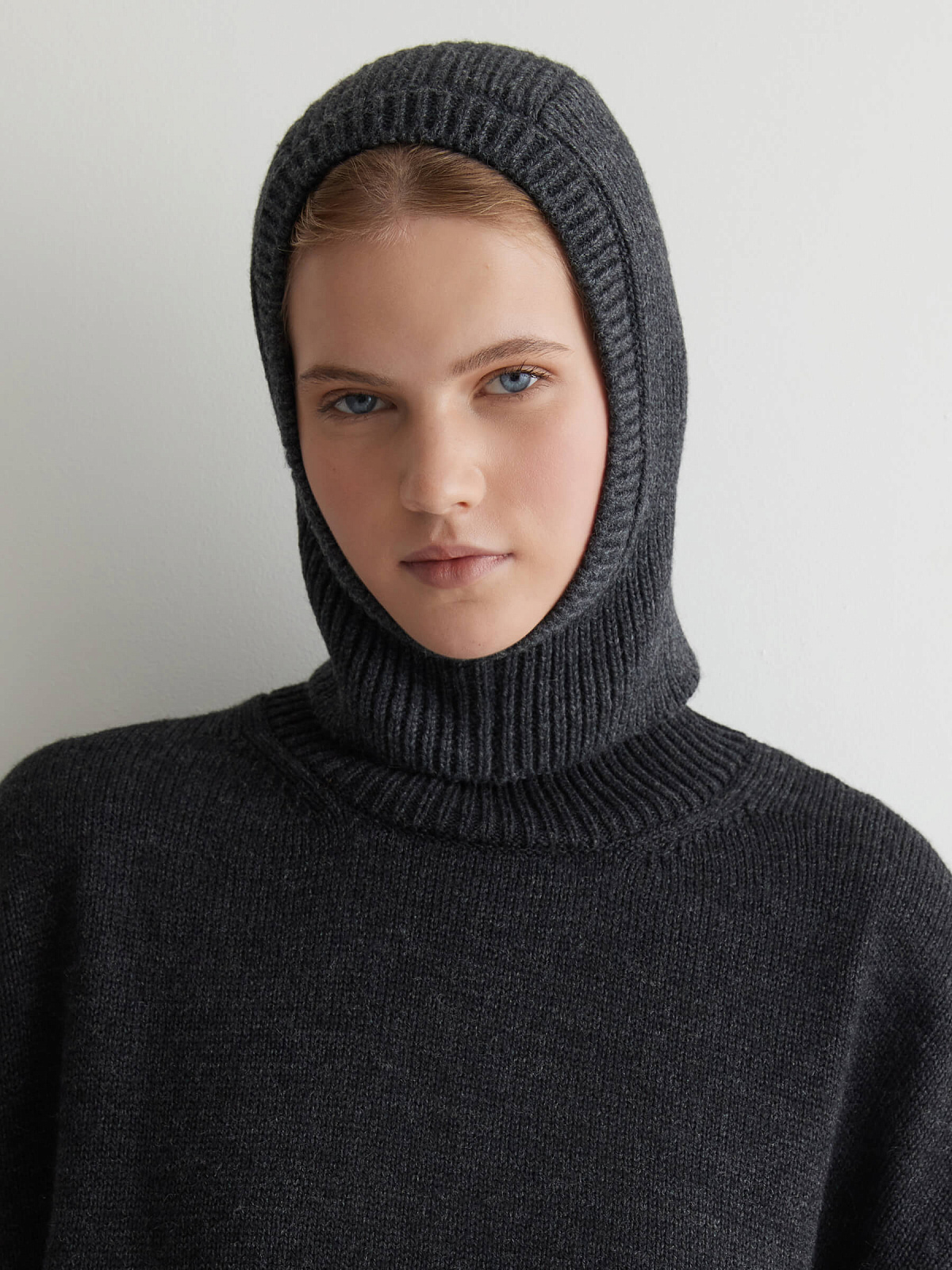 Капор из шерсти, антрацит