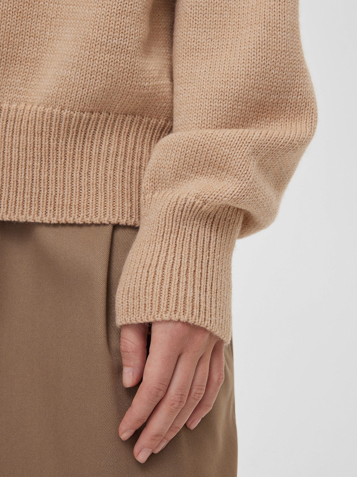 Джемпер свободного кроя, бежевый