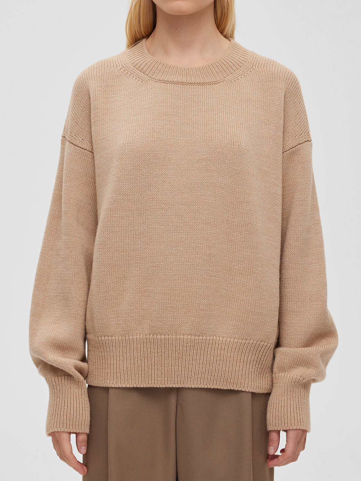 Джемпер свободного кроя, бежевый