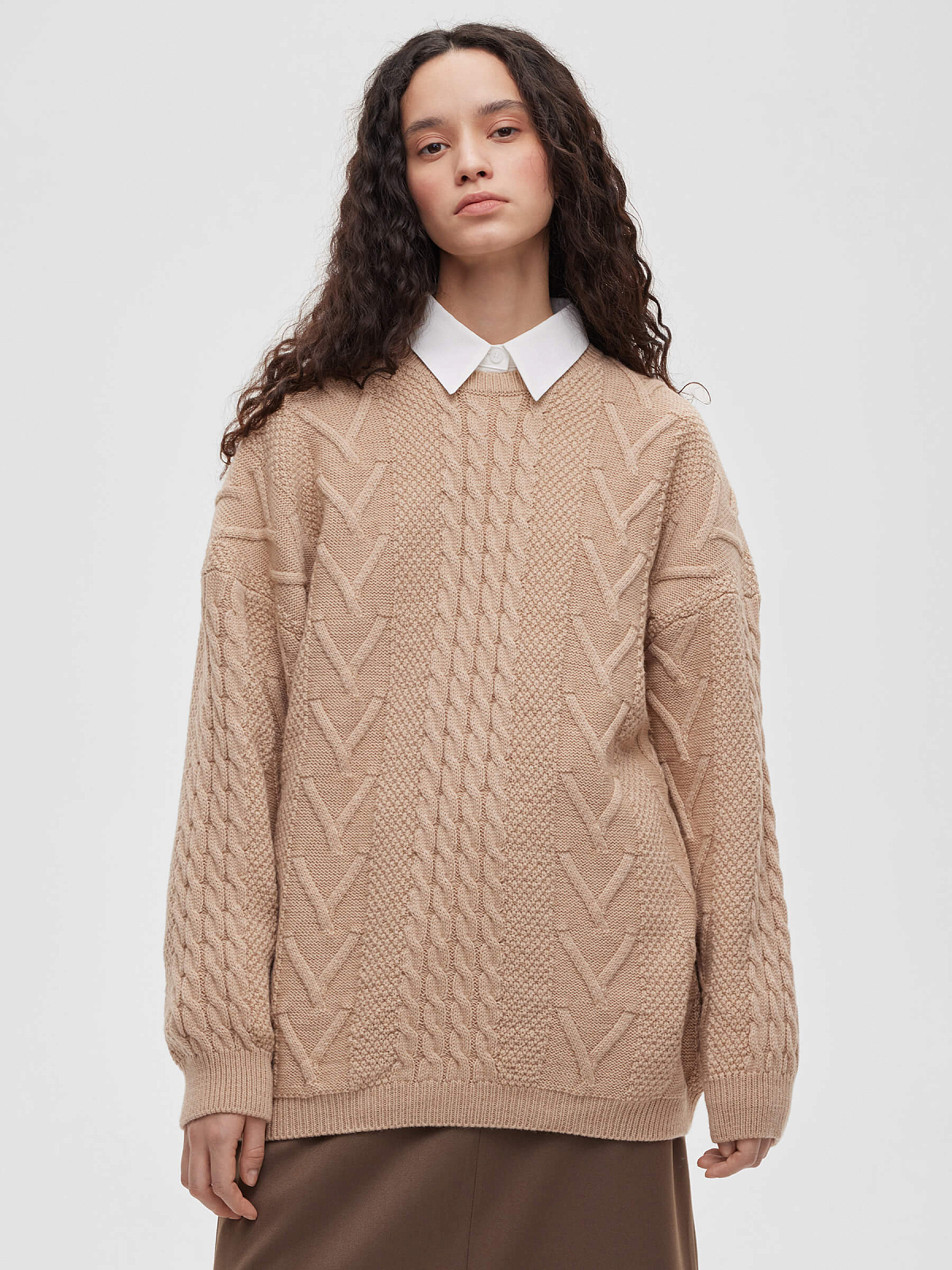 Джемпер удлиненный с косами, бежевый