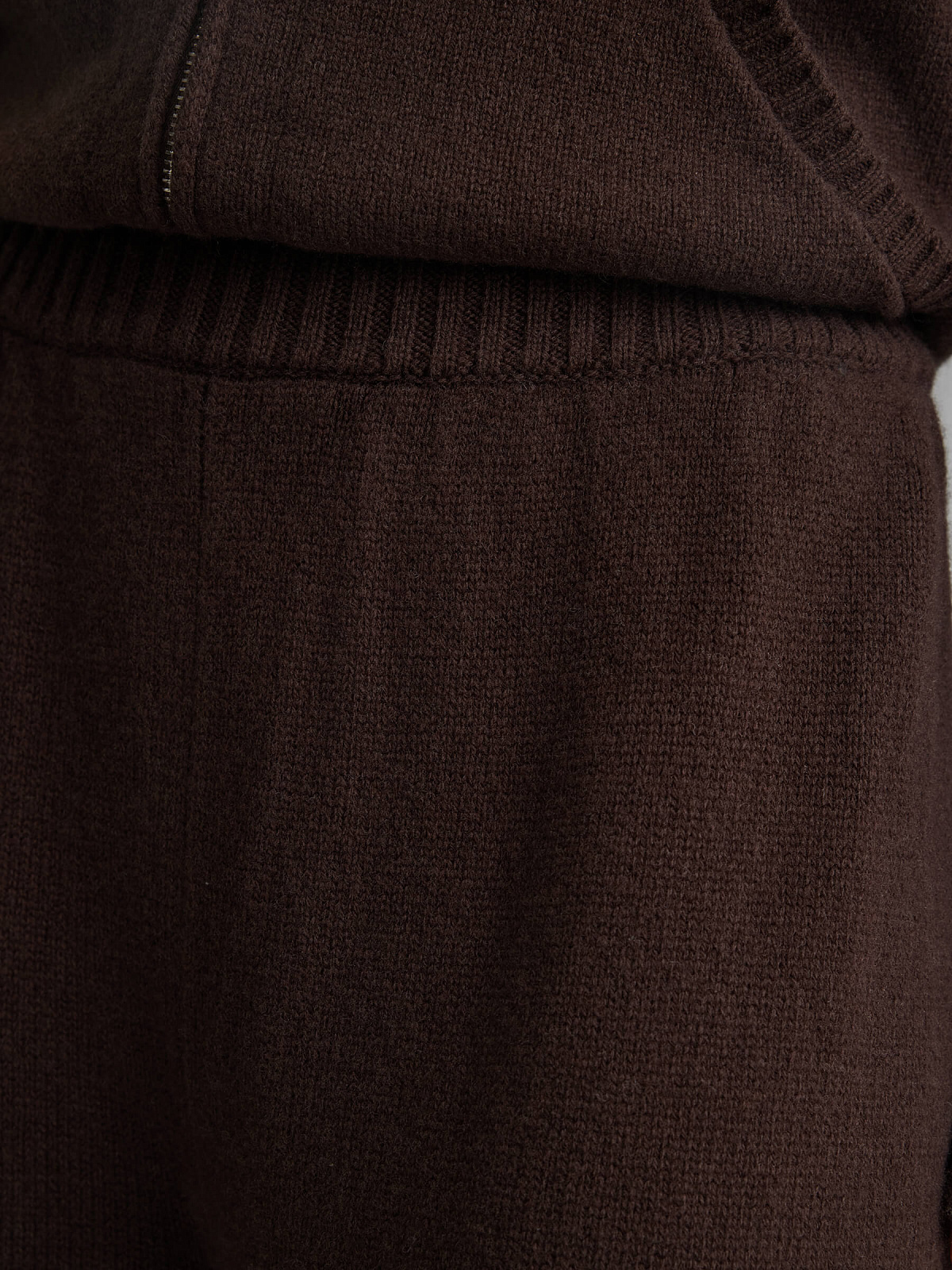 Брюки вязаные джоггеры из 100% мериноса, коричневый