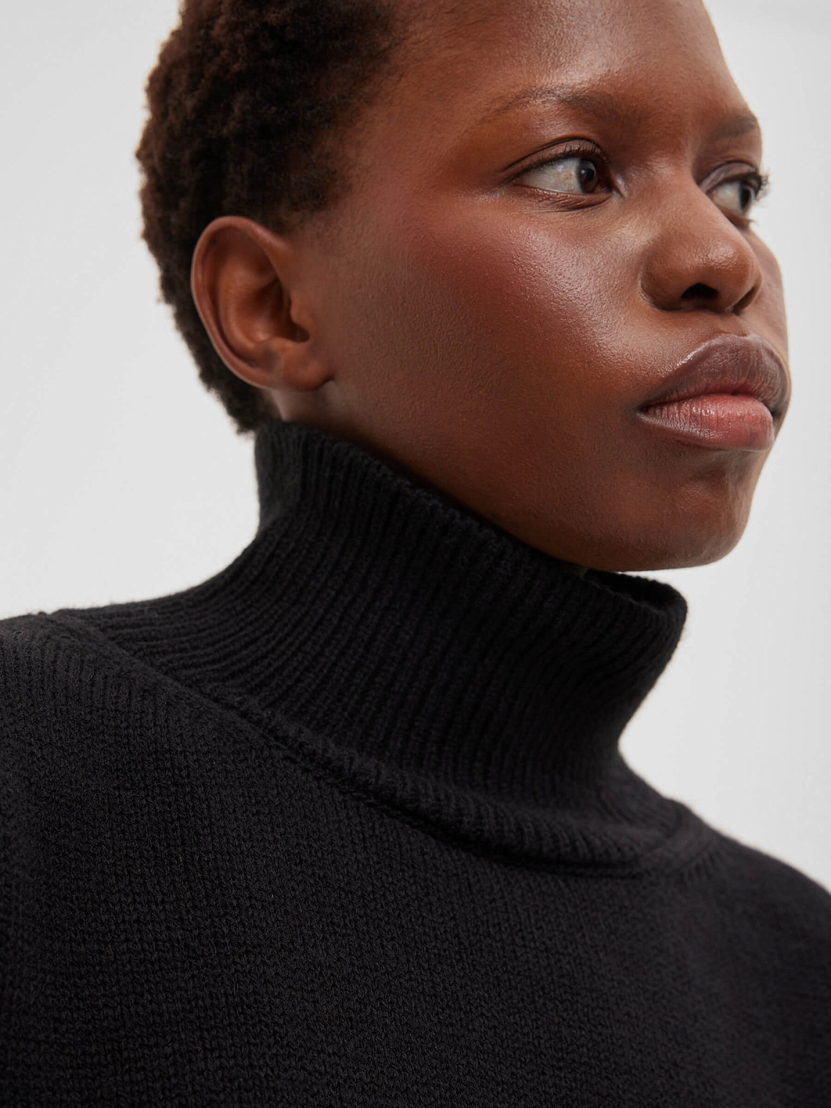 Свитер свободного кроя, черный