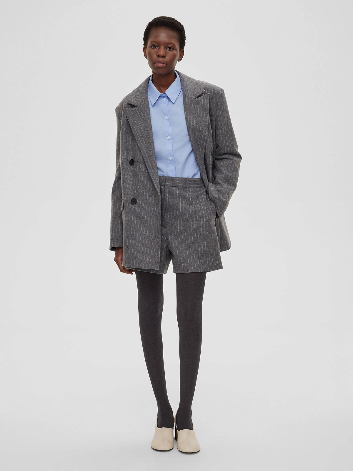 Шорты-мини в полоску 0136, серый