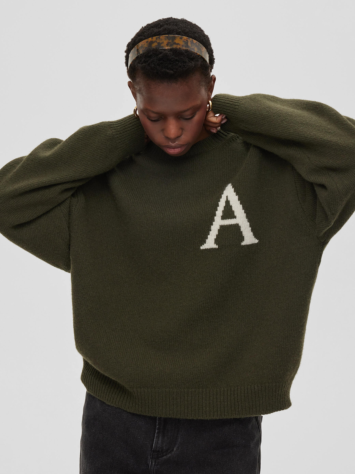 Джемпер свободного кроя с интарсией "А", зелено-молочный