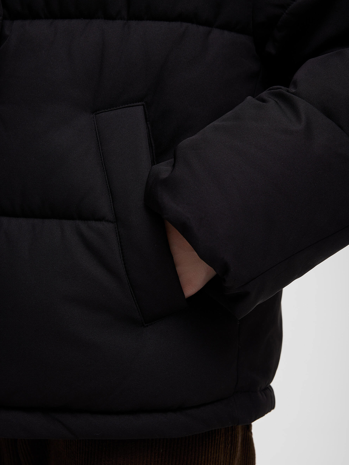 Куртка укороченная 015, черный