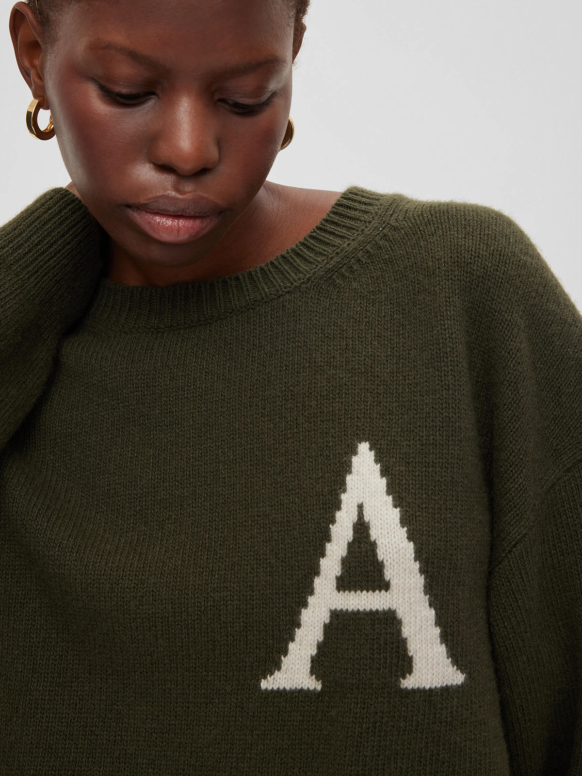 Джемпер свободного кроя с интарсией "А", зелено-молочный