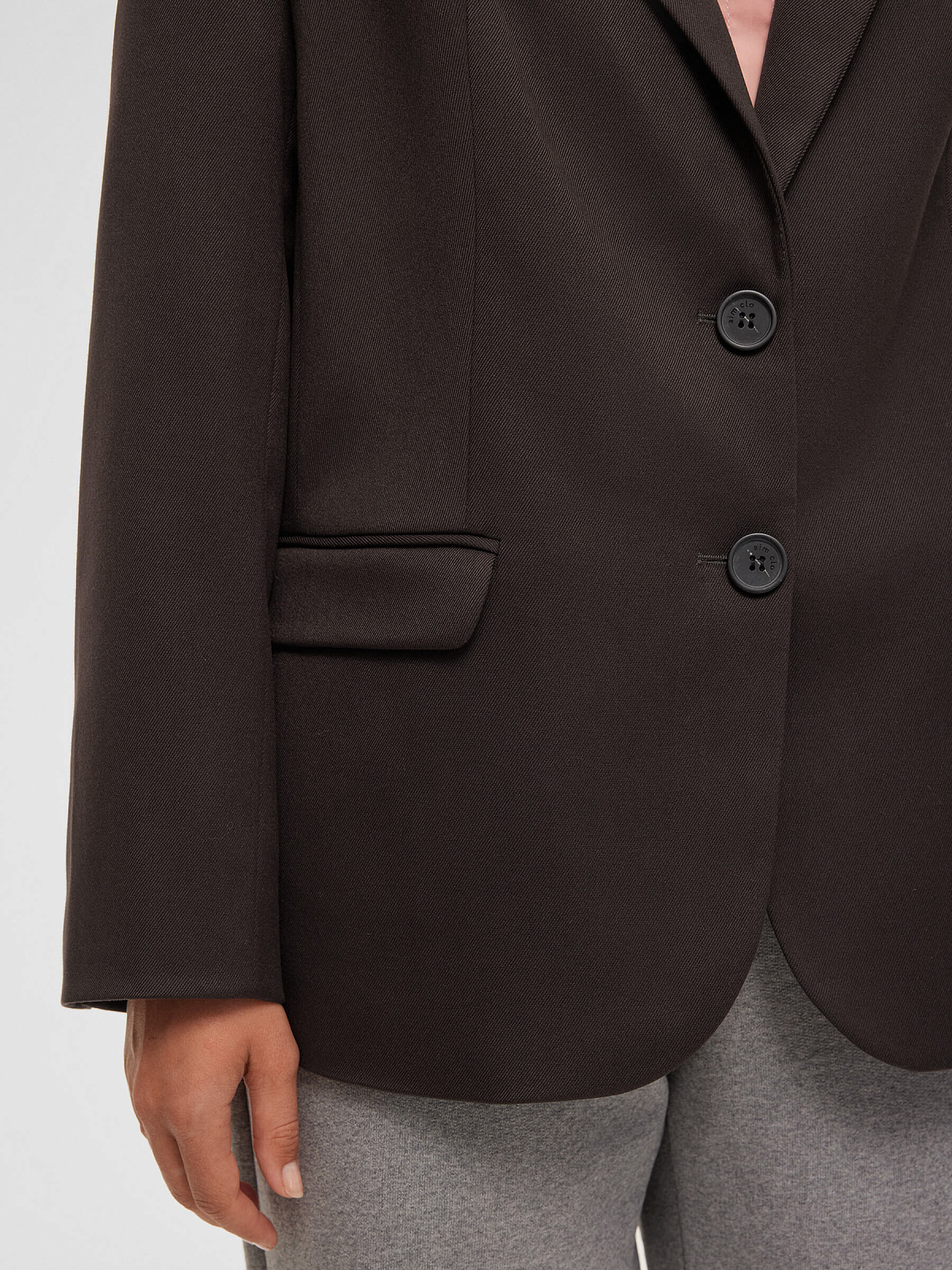 Жакет свободного кроя однобортный, коричневый