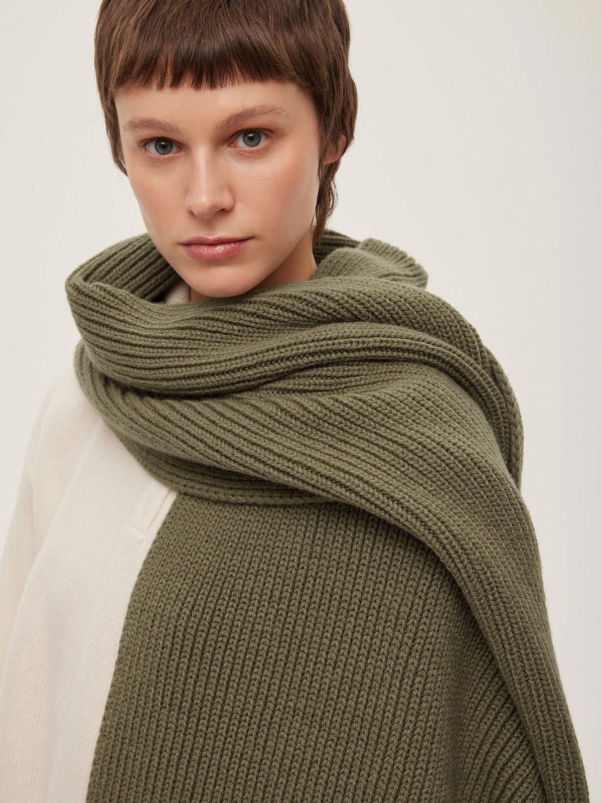 Шарф крупной вязки, светлый хаки