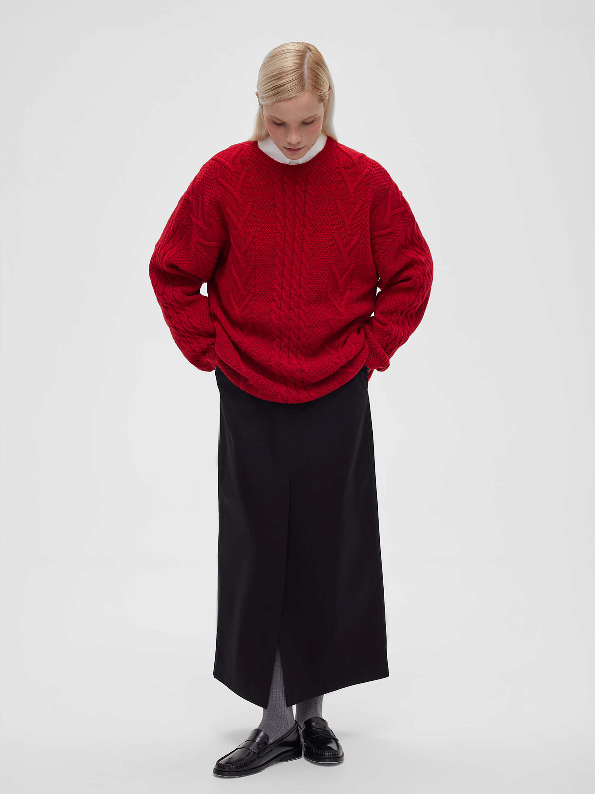 Джемпер удлиненный с косами, бордовый