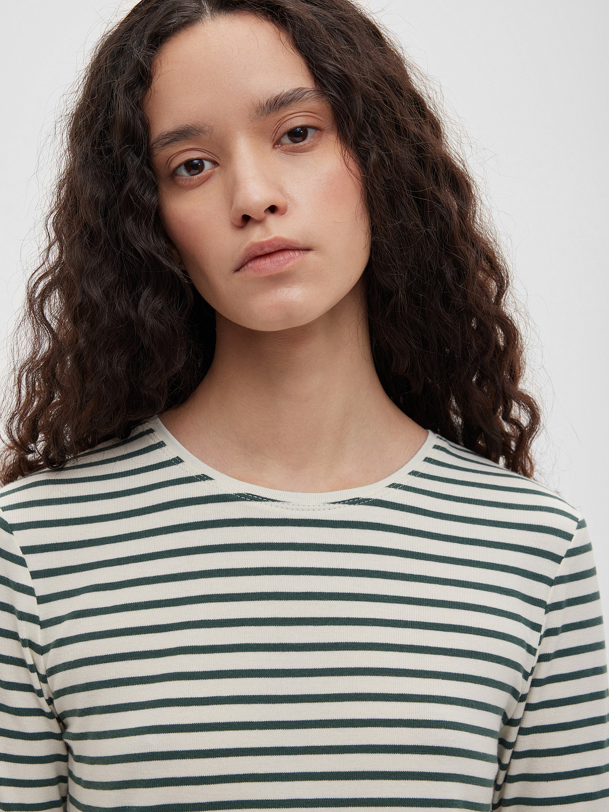 Лонгслив в полоску 0176, молочный-хаки