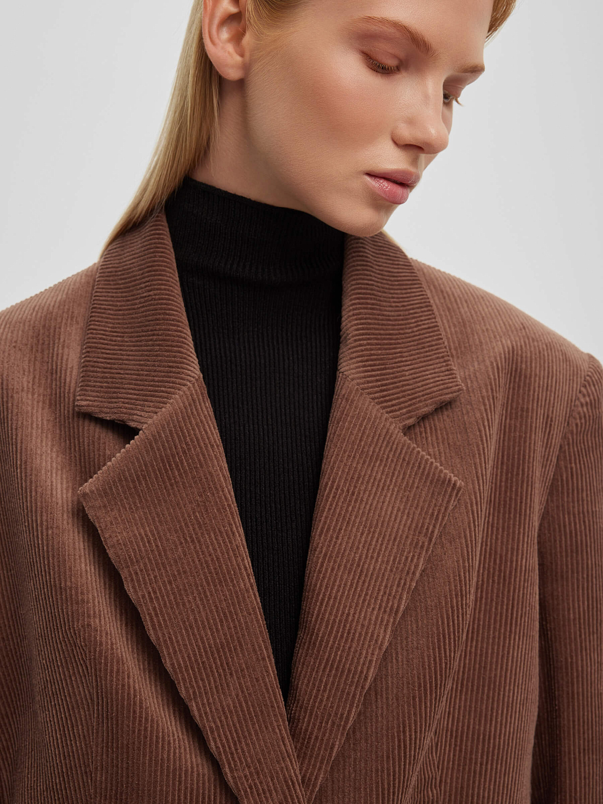 Жакет однобортный из вельвета 0211, песочный