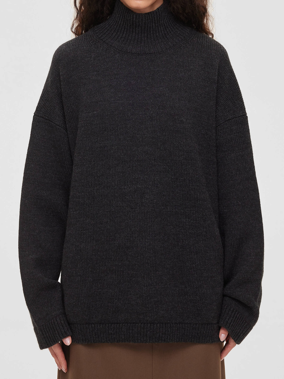 Свитер свободного кроя удлиненный, антрацит