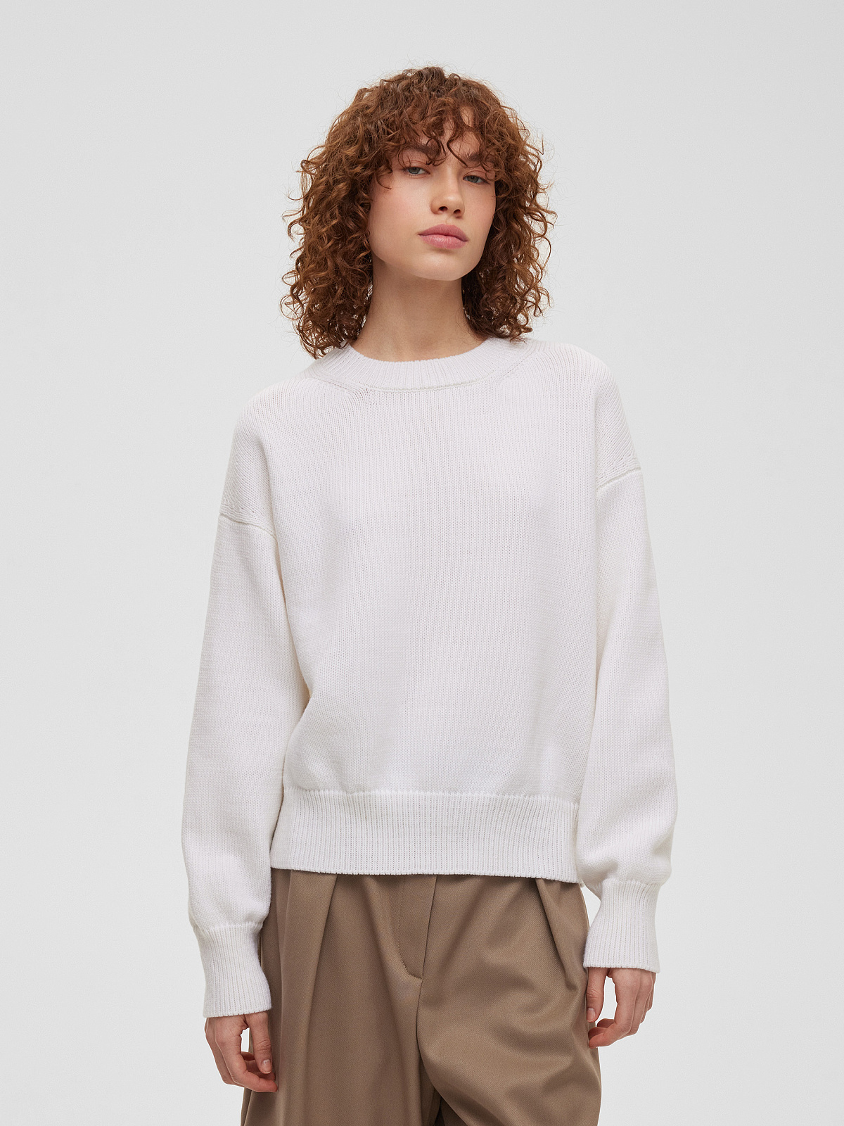 Джемпер свободного кроя, белый